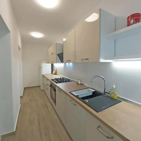 Apartment Point